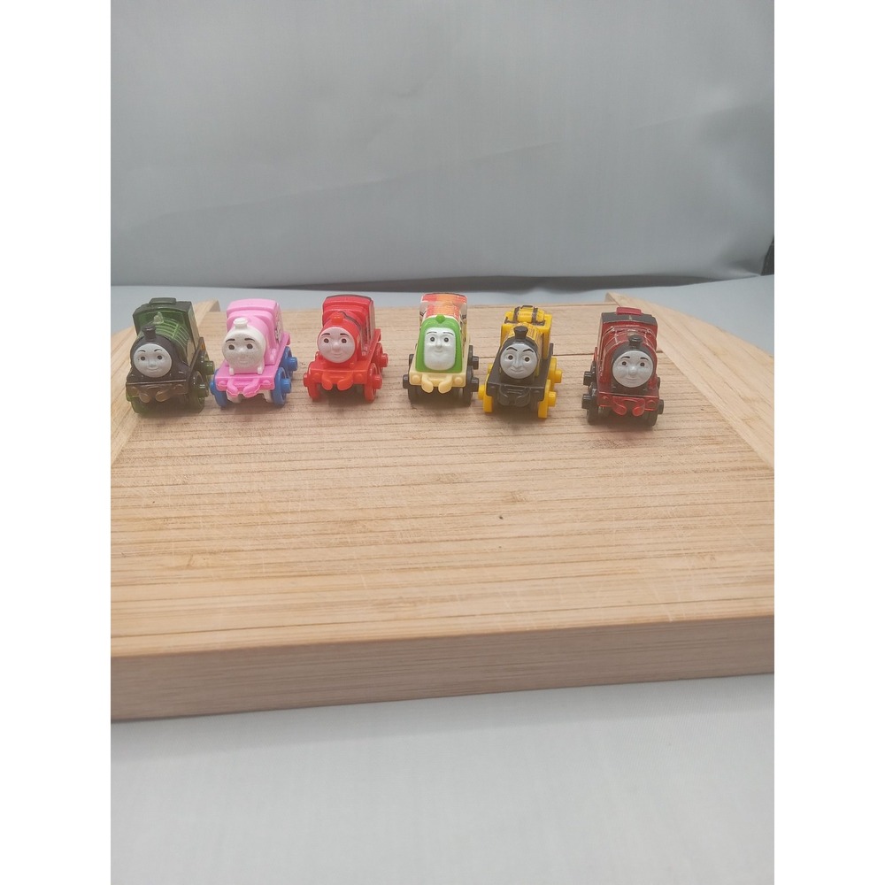Thomas The Tank Engine Train & Friends Minis Micro Mini Trains Lot Of 6 2 Light